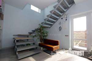 Дом 256м², 3-этажный, участок 6 сот.  