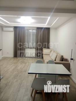 Коттедж 250м&sup2;, 2-этажный, участок 9 сот.  