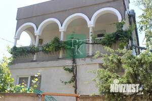 Дача 140м², 2-этажный, участок 4 сот.  