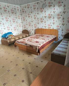 Дом 1200м², 2-этажный, участок 10 сот.  