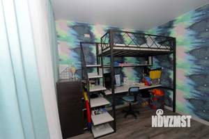 Дом 256м², 3-этажный, участок 6 сот.  