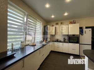 Дом 180м&sup2;, 3-этажный, участок 5 сот.  