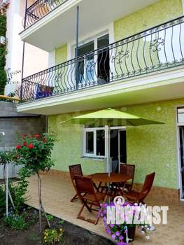 Дом 494м², 3-этажный, участок 4 сот.  