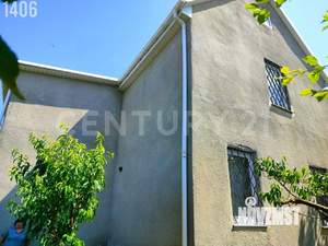 Дом 138м&sup2;, 2-этажный, участок 9 сот.  