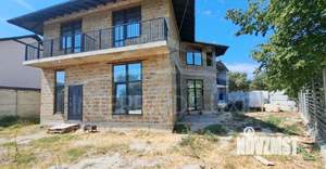 Дом 204м², 2-этажный, участок 5 сот.  