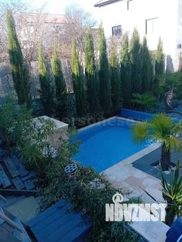 Дом 250м&sup2;, 2-этажный, участок 6 сот.  