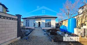 Дом 100м&sup2;, 1-этажный, участок 4 сот.  