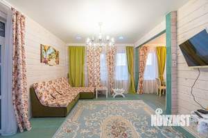 Дом 215м², 2-этажный, участок 9 сот.  