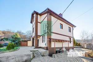 Дом 245м², 2-этажный, участок 10 сот.  