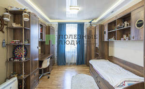 Дом 232м², 2-этажный, участок 6 сот.  