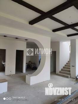 Дом 196м&sup2;, 2-этажный, участок 4 сот.  