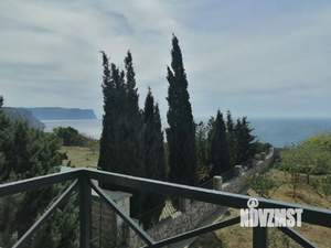 Дом 362м², 3-этажный, участок 15 сот.  