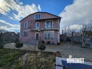 Дом 257м², 2-этажный, участок 7 сот.  