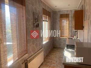 Дом 249м², 3-этажный, участок 6 сот.  