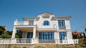 Дом 414м², 3-этажный, участок 8 сот.  