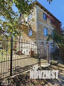 Дом 185м&sup2;, 2-этажный, участок 6 сот.  