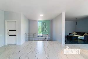 Дом 270м², 2-этажный, участок 10 сот.  