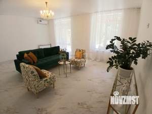 Дом 300м², 3-этажный, участок 4 сот.  