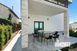 Дом 140м&sup2;, 2-этажный, участок 4 сот.  