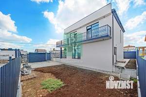 Дом 240м², 2-этажный, участок 4 сот.  