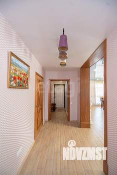 Дом 203м&sup2;, 2-этажный, участок 5 сот.  