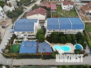 Дом 1226м², 3-этажный, участок 20 сот.  