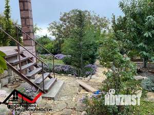 Дом 450м&sup2;, 3-этажный, участок 9 сот.  