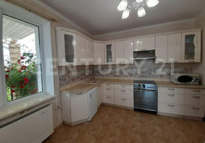Дом 175м², 2-этажный, участок 8 сот.  