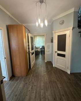 Дом 250м², 3-этажный, участок 4 сот.  