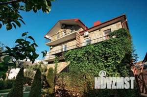 Коттедж 283м&sup2;, 3-этажный, участок 6 сот.  