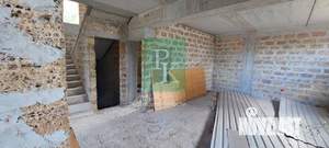 Дом 270м&sup2;, 3-этажный, участок 4 сот.  