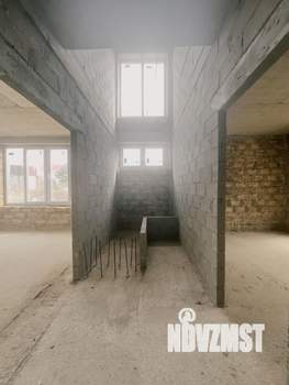 Дом 203м², 2-этажный, участок 10 сот.  