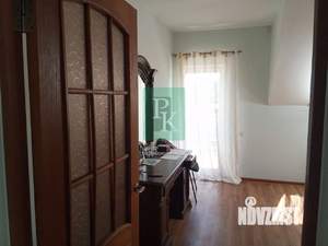 Дом 220м², 2-этажный, участок 10 сот.  