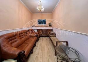 Дом 270м&sup2;, 3-этажный, участок 4 сот.  