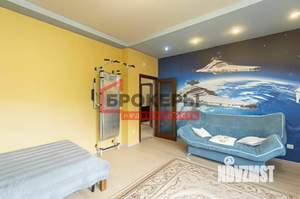 Дом 250м², 2-этажный, участок 12 сот.  