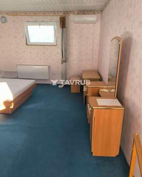 Дом 1200м², 2-этажный, участок 10 сот.  