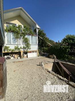 Дом 250м², 2-этажный, участок 6 сот.  