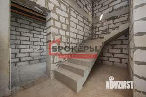 Дом 299м², 2-этажный, участок 4 сот.  