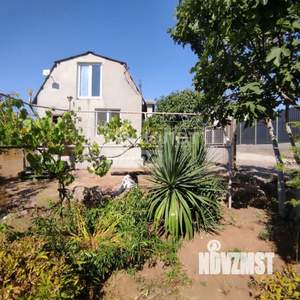 Дом 36м&sup2;, 2-этажный, участок 6 сот.  