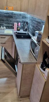 Дом 100м&sup2;, 2-этажный, участок 6 сот.  