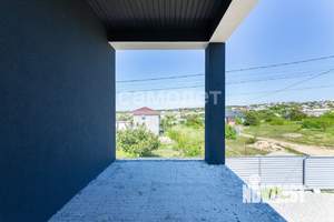 Дом 130м&sup2;, 2-этажный, участок 4 сот.  