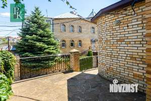 Дом 300м&sup2;, 3-этажный, участок 6 сот.  