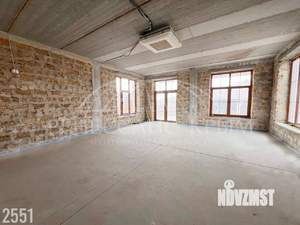 Дом 300м², 2-этажный, участок 16 сот.  