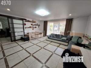 Коттедж 309м&sup2;, 3-этажный, участок 4 сот.  