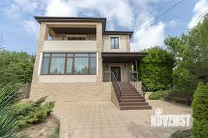 Коттедж 245м², 2-этажный, участок 12 сот.  