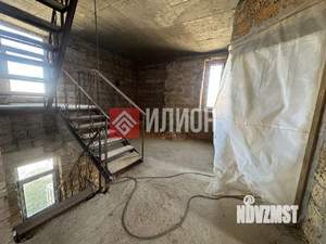 Дом 295м², 3-этажный, участок 6 сот.  