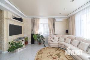 Дом 340м², 3-этажный, участок 8 сот.  