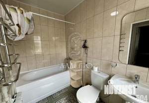 Дом 279м², 2-этажный, участок 6 сот.  