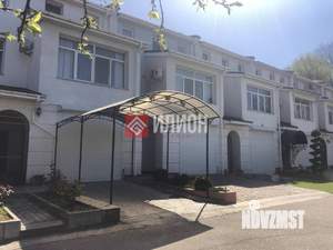 Таунхаус 216м², 3-этажный, участок 5 сот.  