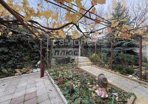 Дом 270м², 2-этажный, участок 7 сот.  